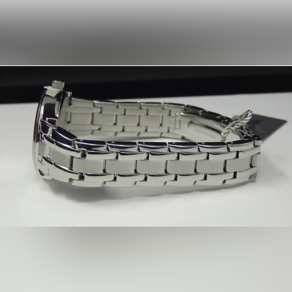 Bulova Watch - Picture 2 of 5